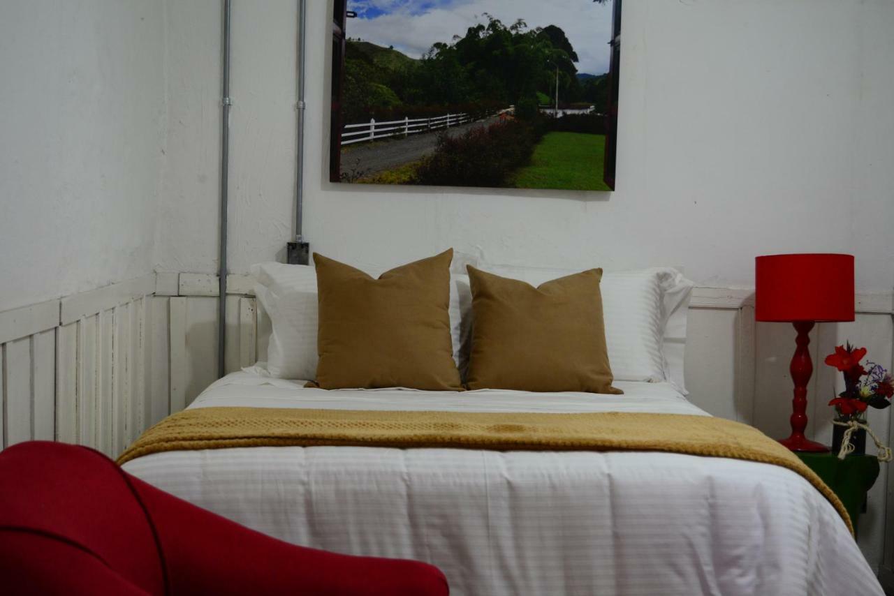 Ecohotel Pinohermoso Reserva Natural Саленто Экстерьер фото